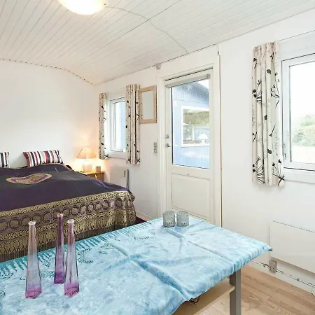 10 Person Holiday Home In Dannemare *